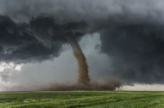 When do Tornadoes Hit Missouri?