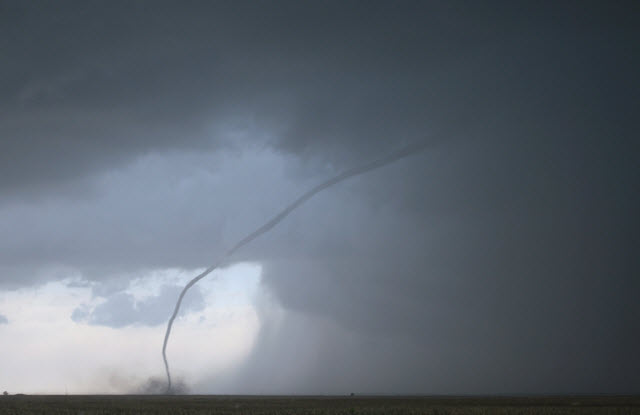 Different Types of Tornadoes and Twisters - Rope Tornado